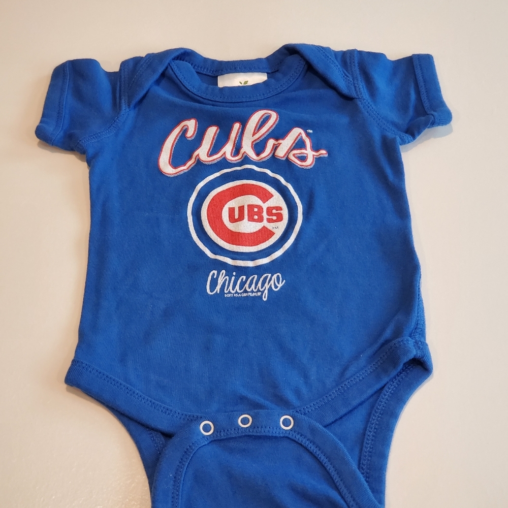 Baby Cubs bodysuit size 6 months